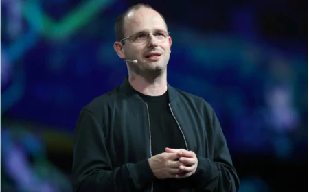 Генеральний директор GitHub йде.