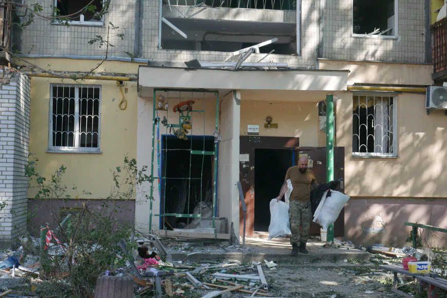 Спальний район під прицілом , ракета вдарила по борщагівці