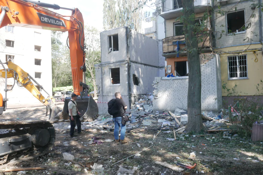 Спальний район під прицілом , ракета вдарила по борщагівці