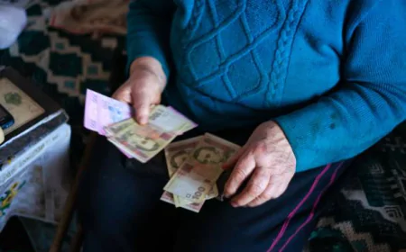 Мінімальна пенсія в Україні: що очікувати у 2026 році