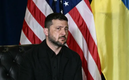 Зеленський: після війни готовий передати владу новообраному президенту