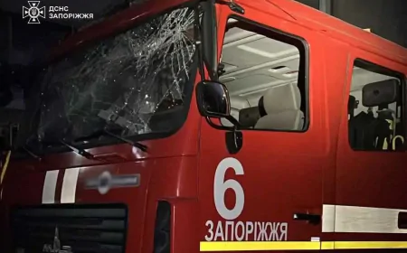 Росіяни знову атакували Запоріжжя: під обстріл потрапили рятувальники, є поранений