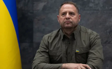 Єрмак подав заяву — Зеленський оголосив перезавантаження ОП після обшуків