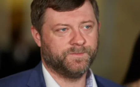 «Слуга Народу» оновила керівництво: Корнієнко повертається на чолі партії