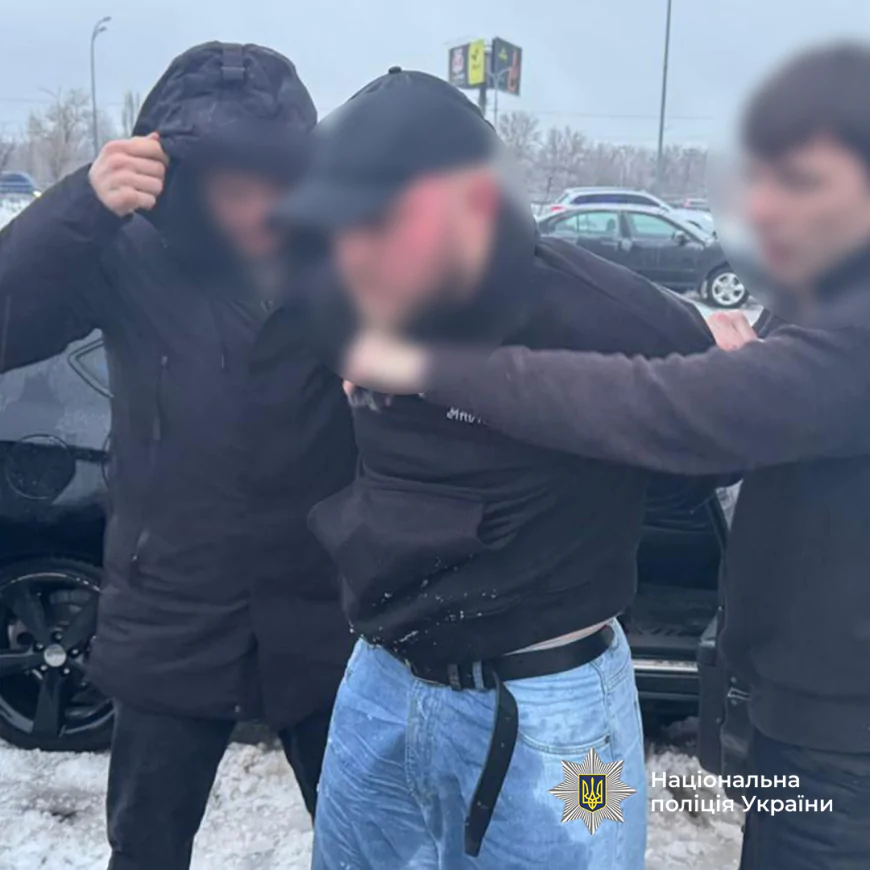 Мільйони на ухилянтах: Нацполіція ліквідувала 13 схем уникнення мобілізації по всій Україні