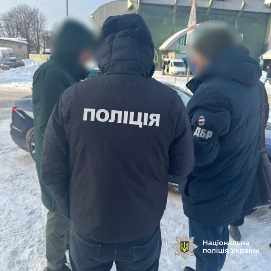 Мільйони на ухилянтах: Нацполіція ліквідувала 13 схем уникнення мобілізації по всій Україні