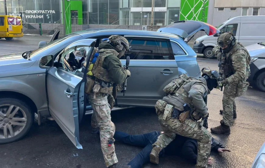 Схема «платного бронювання»: ГО торгувала посвідченнями для уникнення мобілізації